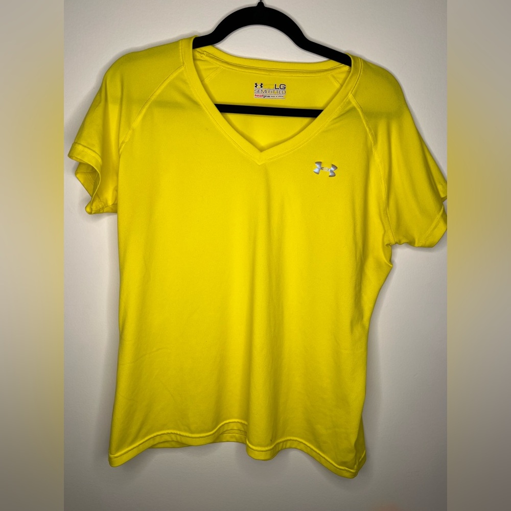 Women’s - Under Armour Shirt - Large